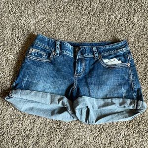 Jean Shorts s9/10 Maurices